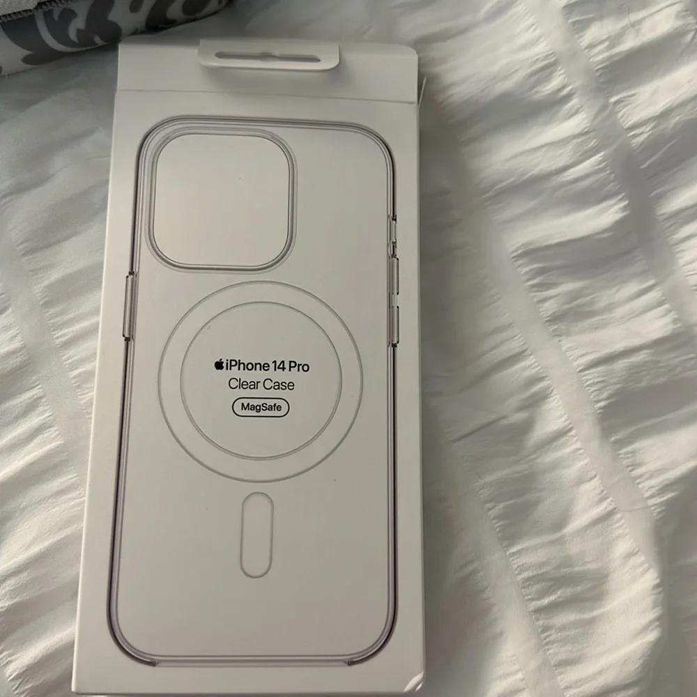 Apple iPhone 14 Pro Clear Case (MagSafe)